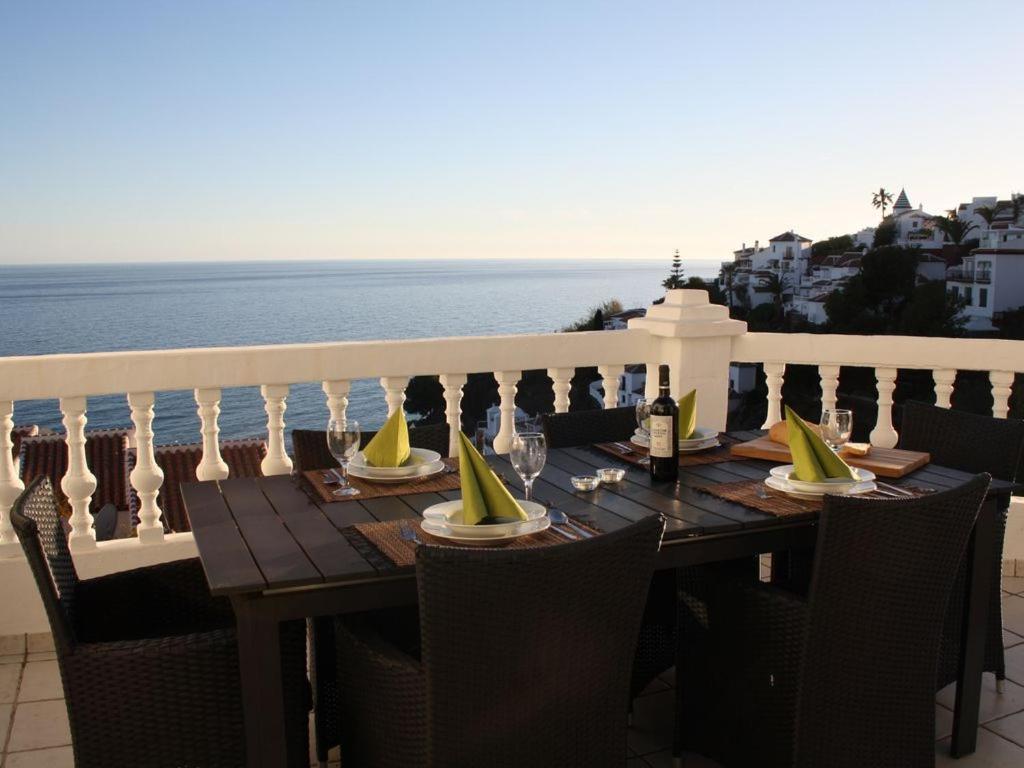 Casa Mila, Ladera Del Mar, Nerja Appartement Buitenkant foto